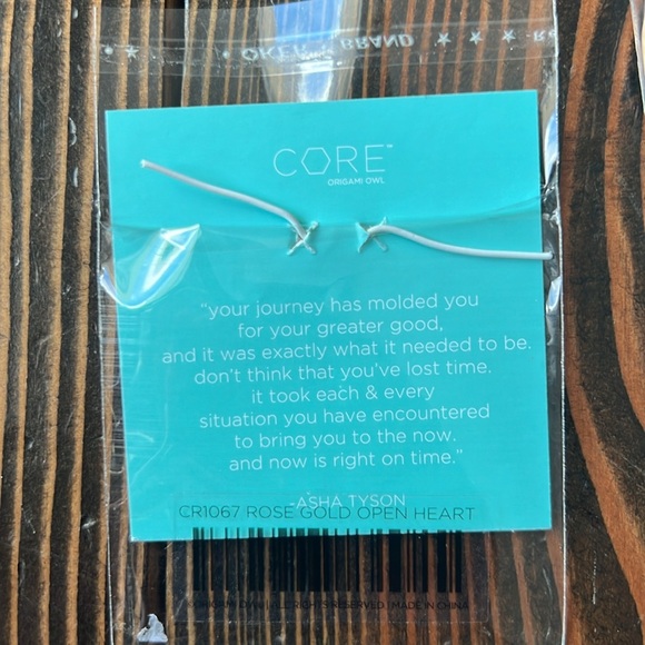 ORIGAMI OWL • rose gold teardrop bangle bracelet heart tag jewelry classy subtle - Picture 14 of 15